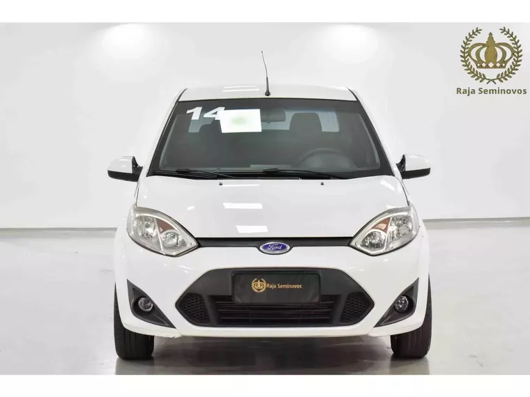 Ford Fiesta Branco 2