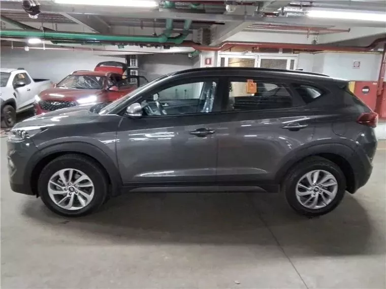 Hyundai Tucson Cinza 4