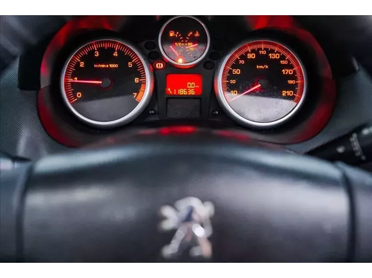 Peugeot 207 Vermelho 4