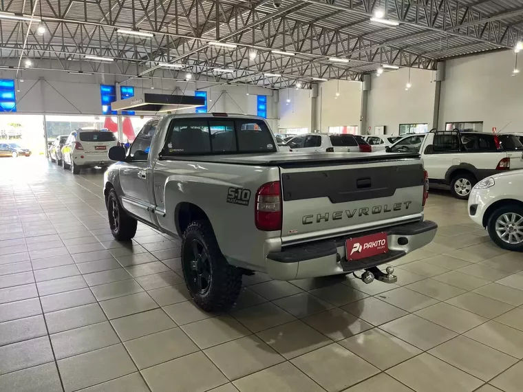 Chevrolet S10 Prata 6