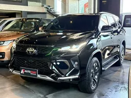 Toyota Hilux SW4