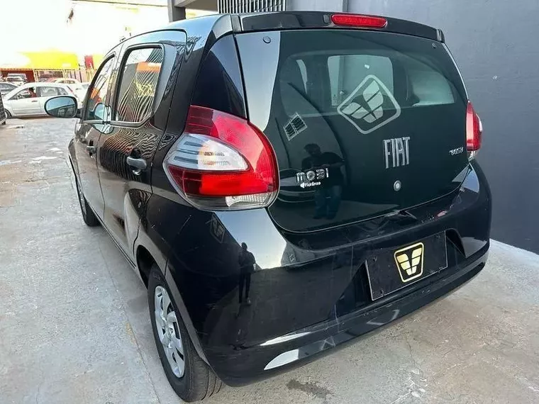 Fiat Mobi Preto 5