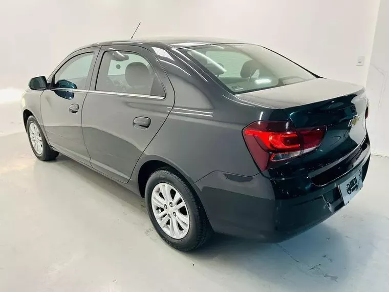 Chevrolet Cobalt Preto 2