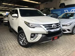 Toyota Hilux SW4