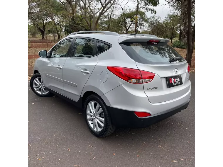 Hyundai IX35 Prata 2