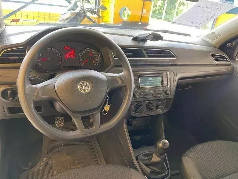 Volkswagen Voyage Cinza 1