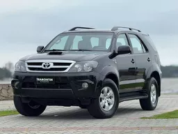 Toyota Hilux SW4