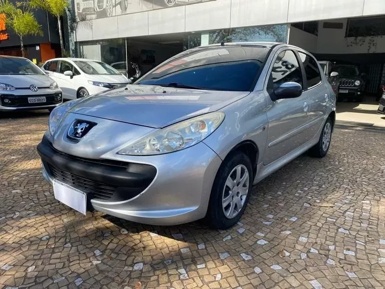 Peugeot 207 Prata 3