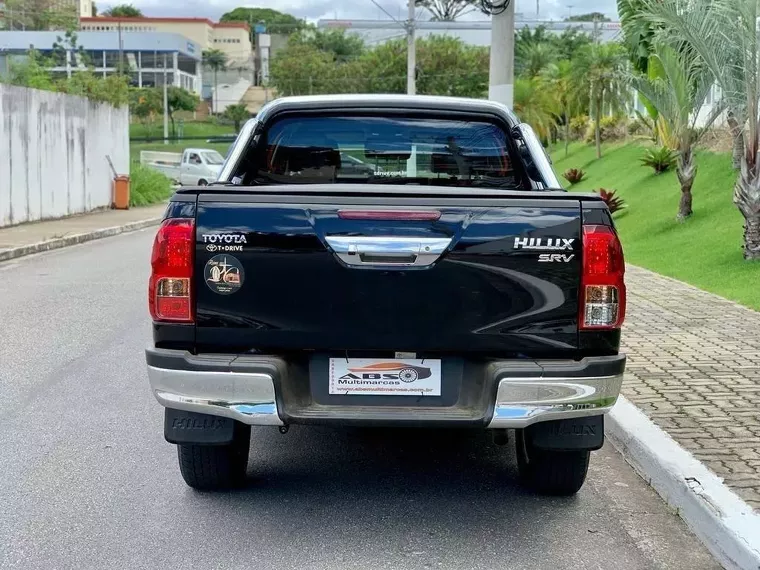 Toyota Hilux Preto 8