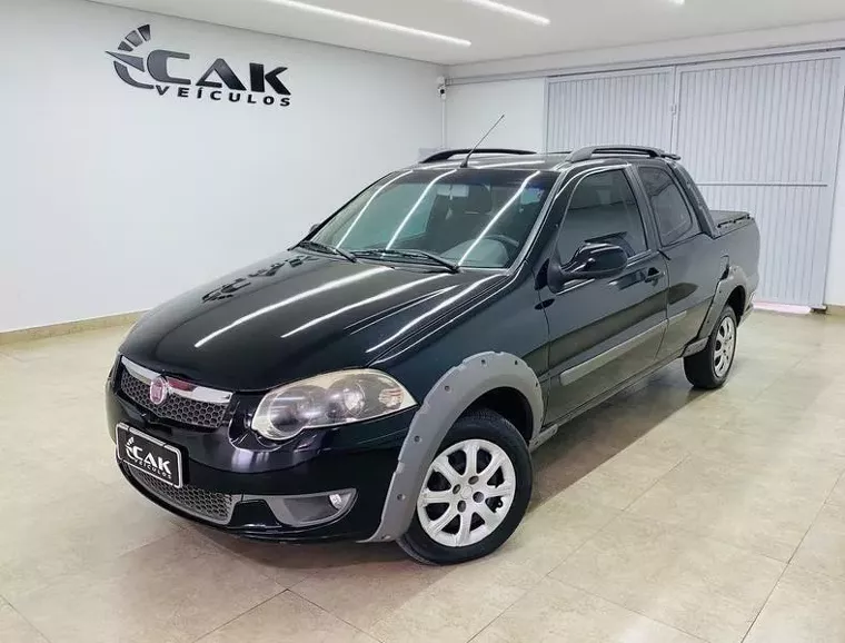 Fiat Strada Preto 11