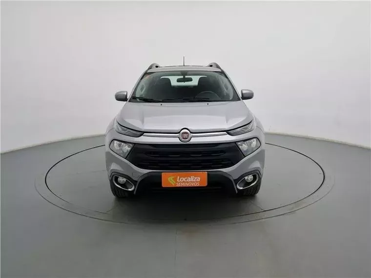 Fiat Toro Prata 20