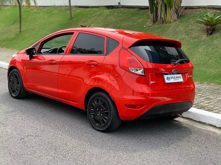 Ford Fiesta Vermelho 7