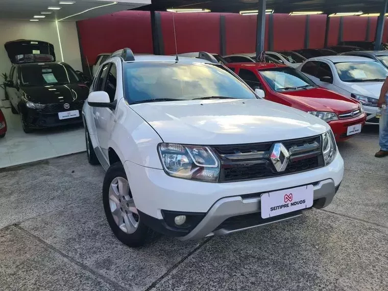 Renault Duster Branco 14