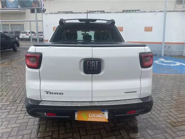 Fiat Toro Branco 5