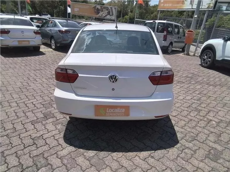 Volkswagen Voyage Branco 8