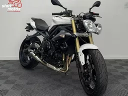 Street Triple