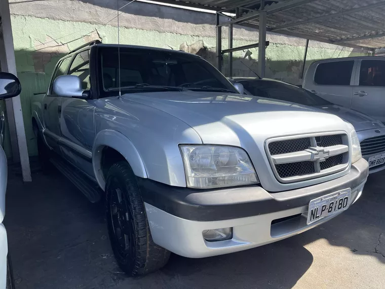 Chevrolet S10 Prata 2