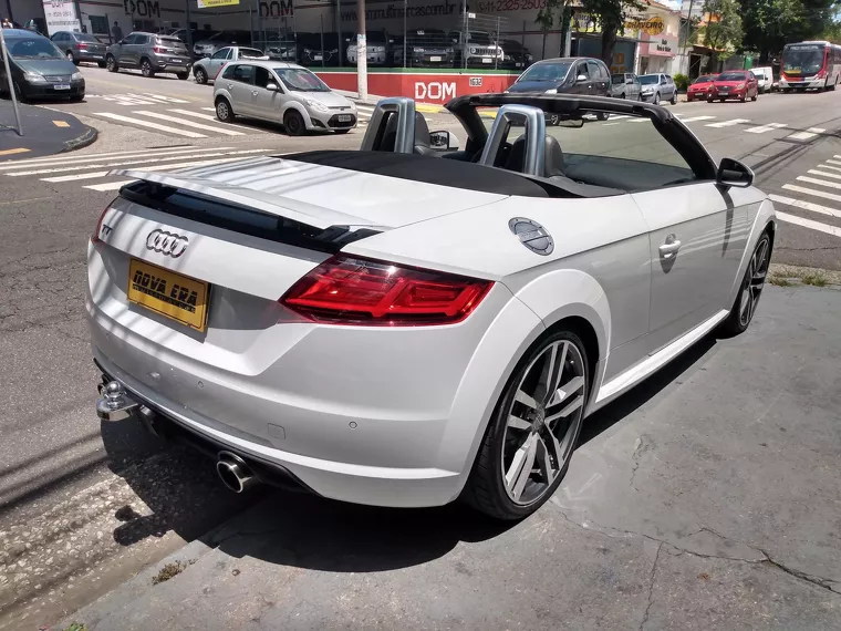 Audi TT Branco 15