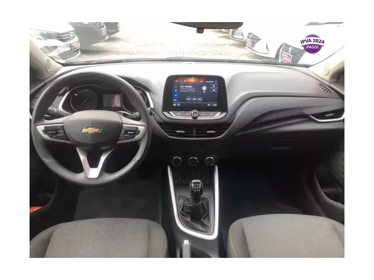 Chevrolet Onix Branco 2