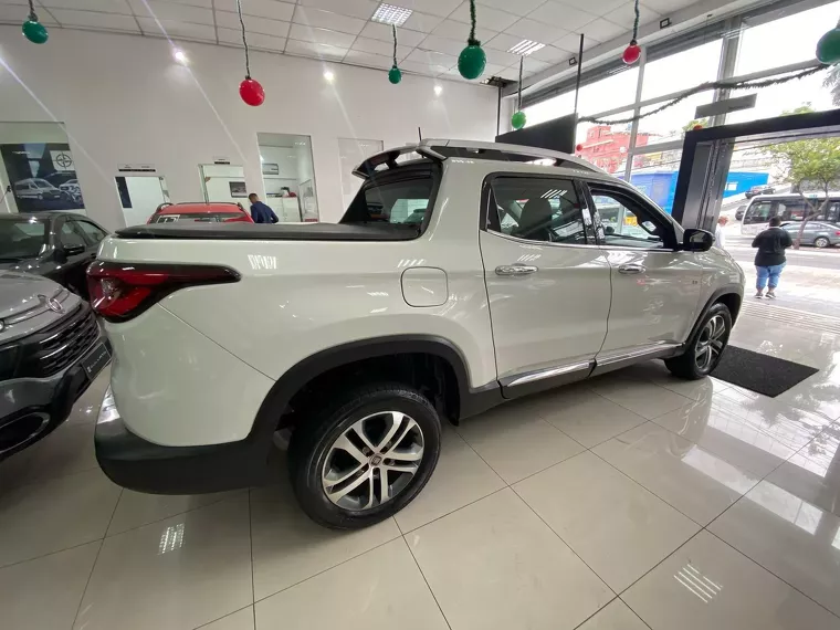 Fiat Toro Branco 5