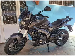 Bajaj Dominar