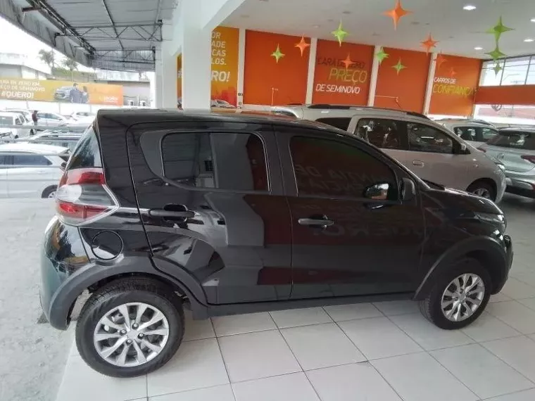 Fiat Mobi Preto 3