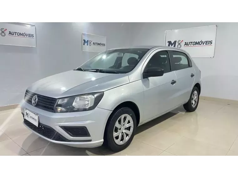 Volkswagen Gol Prata 1