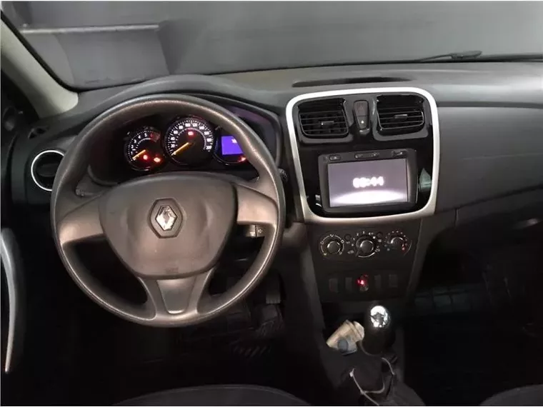 Renault Sandero Prata 6