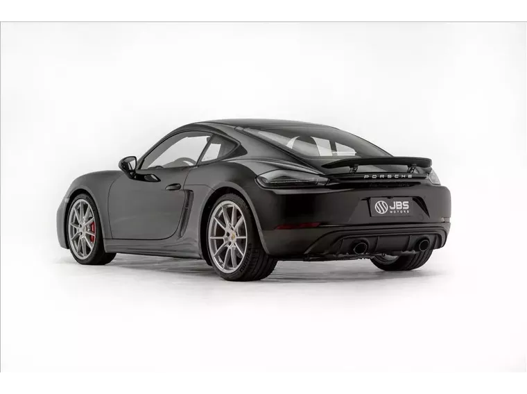 Porsche 718 Preto 4