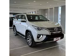 Toyota Hilux SW4