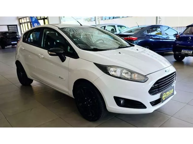 Ford Fiesta Branco 3