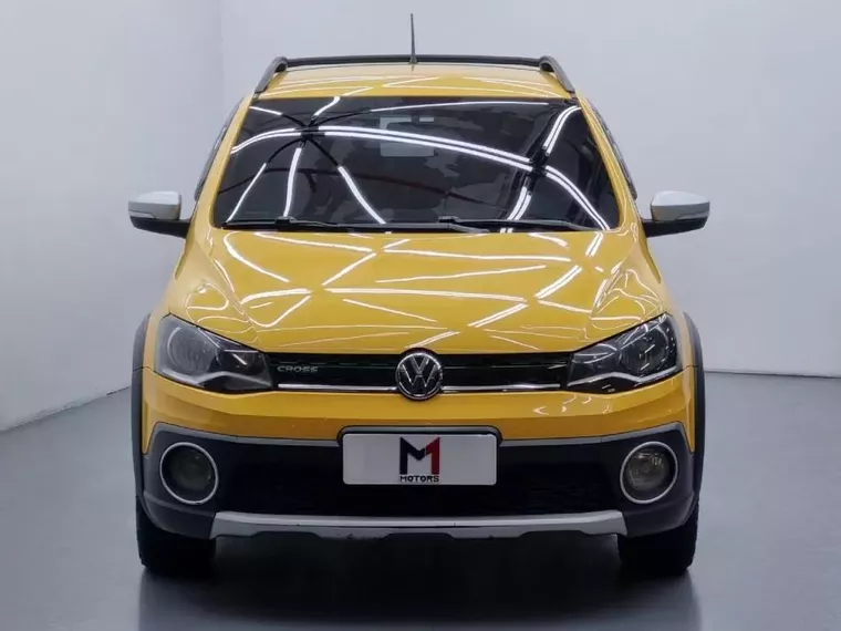 Volkswagen Saveiro Amarelo 5