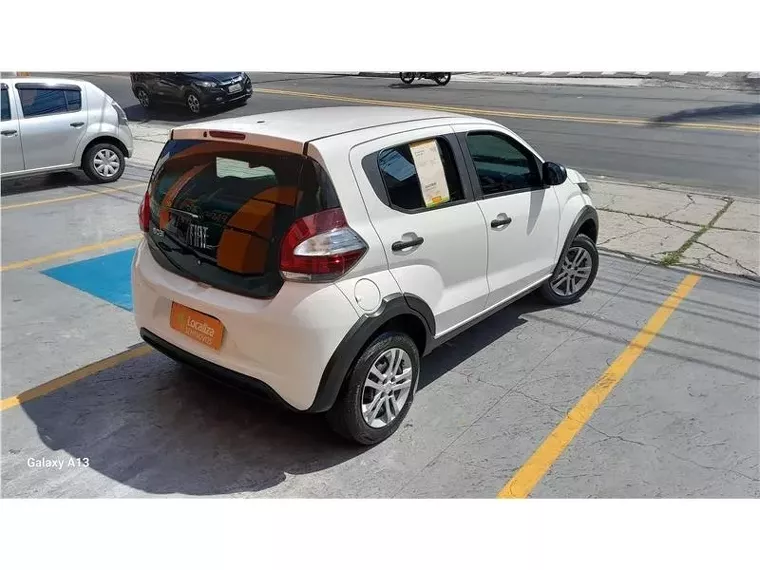 Fiat Mobi Branco 6