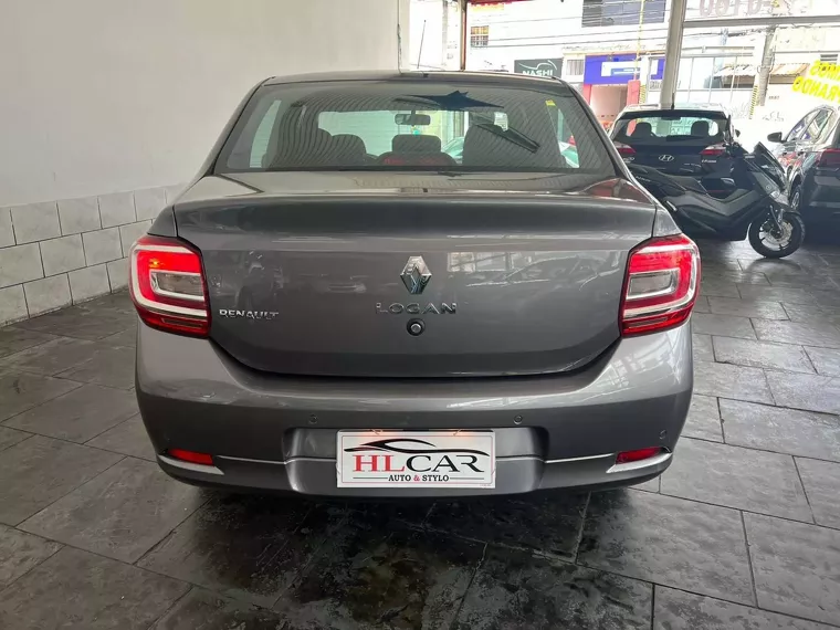 Renault Logan Cinza 11