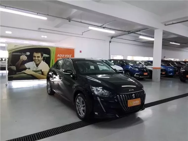 Peugeot 208 Preto 9