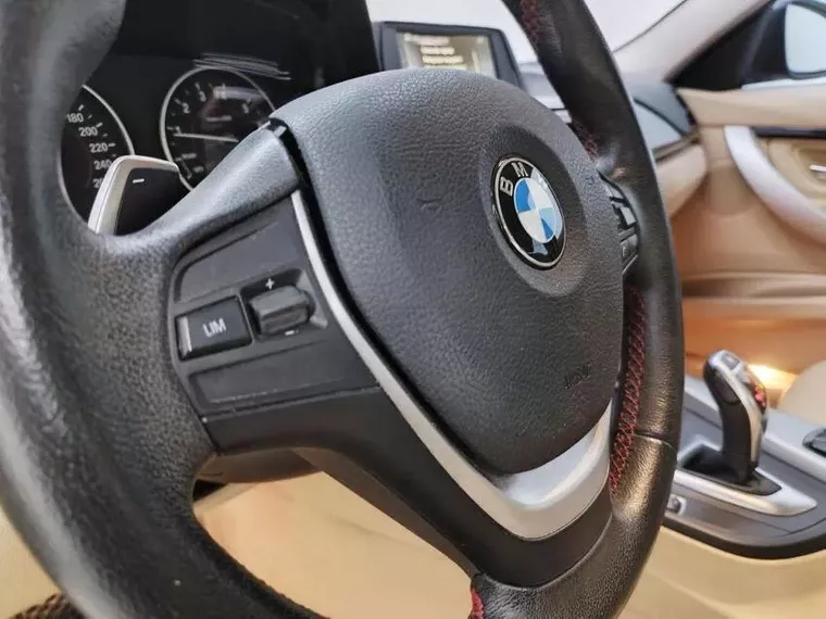 BMW 320i Cinza 10