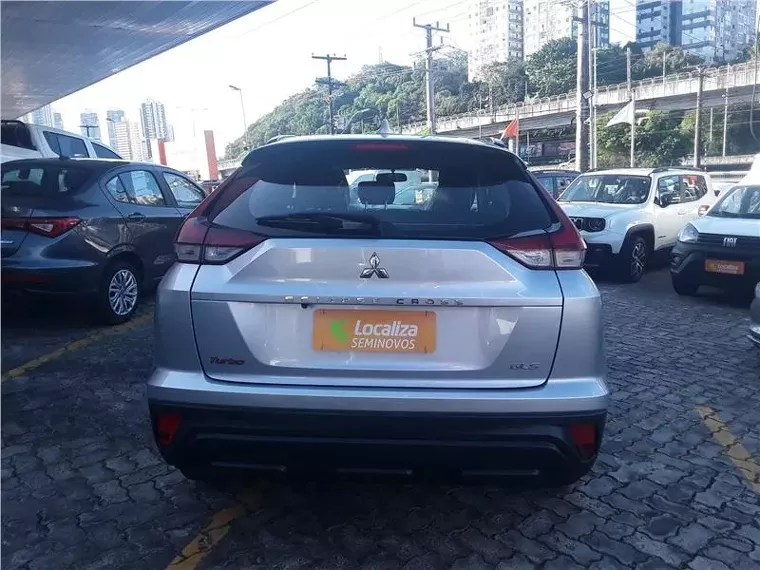 Mitsubishi Eclipse Cross Prata 4