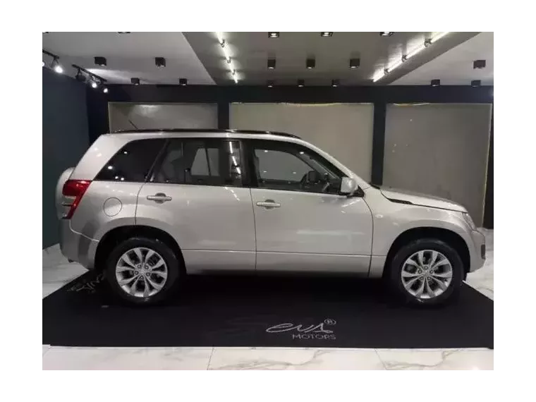 Suzuki Grand Vitara Prata 1