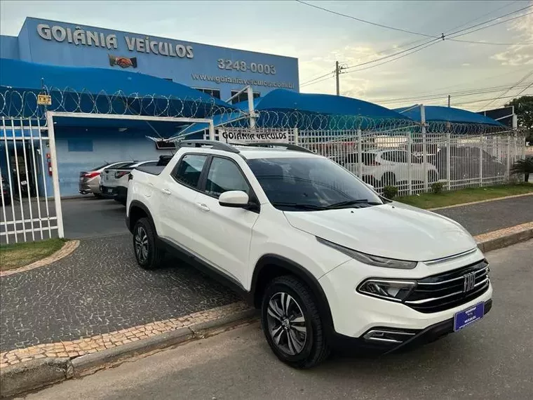 Fiat Toro Branco 11