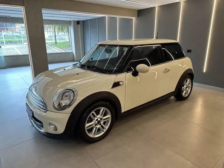 Mini Cooper Branco 10