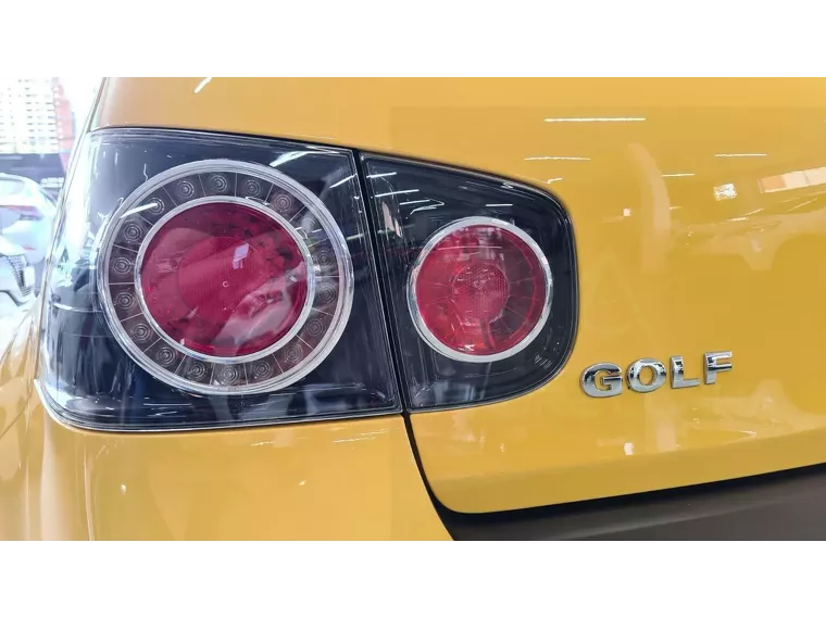 Volkswagen Golf Amarelo 11