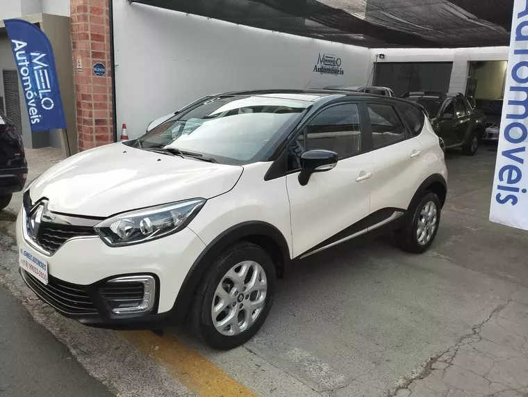 Renault Captur Bege 11