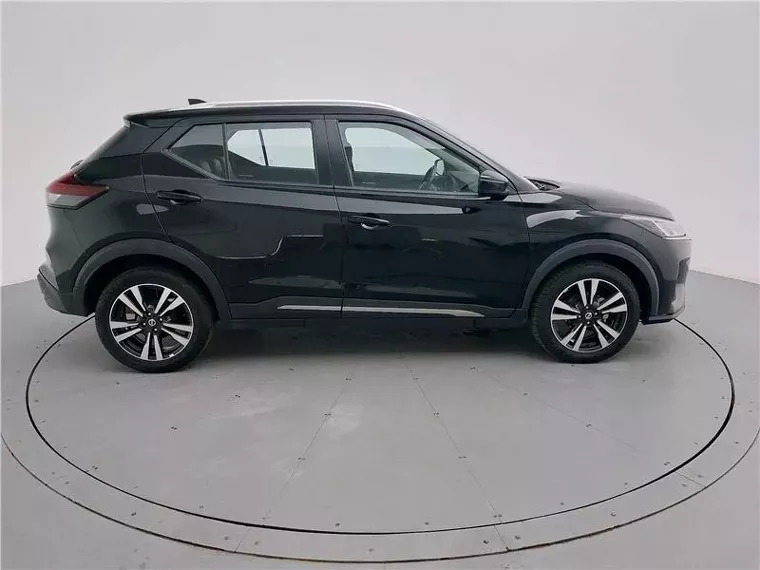 Nissan Kicks Preto 2