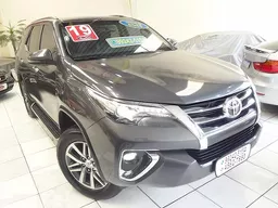Toyota Hilux SW4