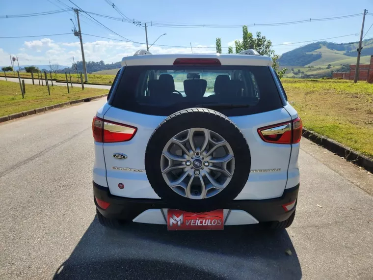 Ford Ecosport Branco 17