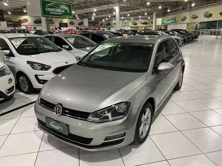 Volkswagen Golf Prata 13