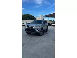 Toyota Hilux SW4