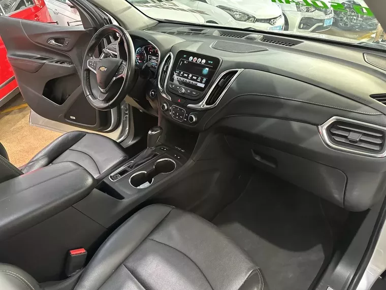 Chevrolet Equinox Prata 12