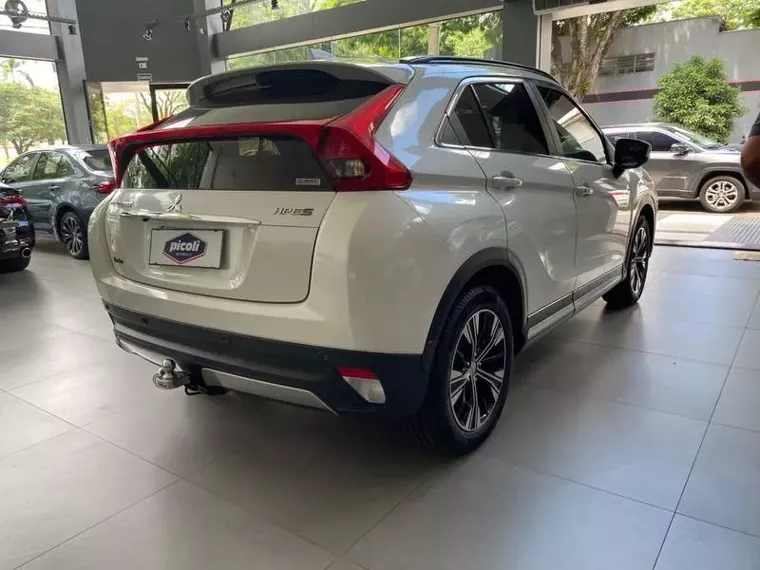 Mitsubishi Eclipse Cross Branco 7