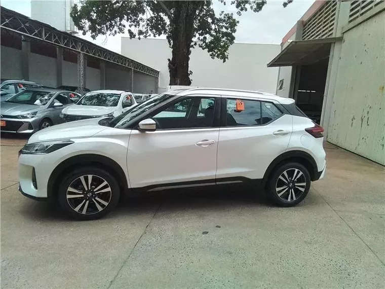 Nissan Kicks Branco 1